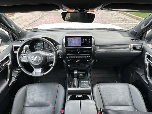 Used 2022 Lexus GX 460 image 27
