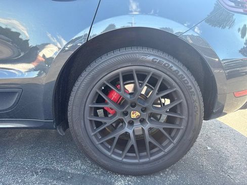 Used 2017 Porsche Macan GTS AWD/4WD image 11