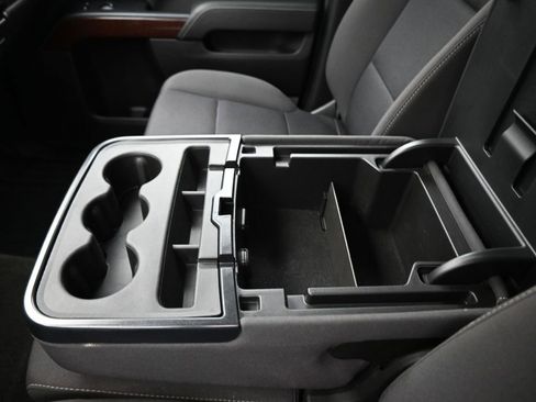 Used 2018 GMC Sierra 1500 SLE w/ SLE Value Package image 16