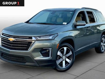 Used 2023 Chevrolet Traverse LT w/ LT Premium Package