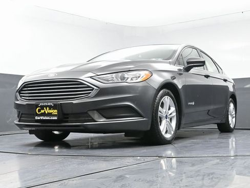 Used 2018 Ford Fusion S image 45
