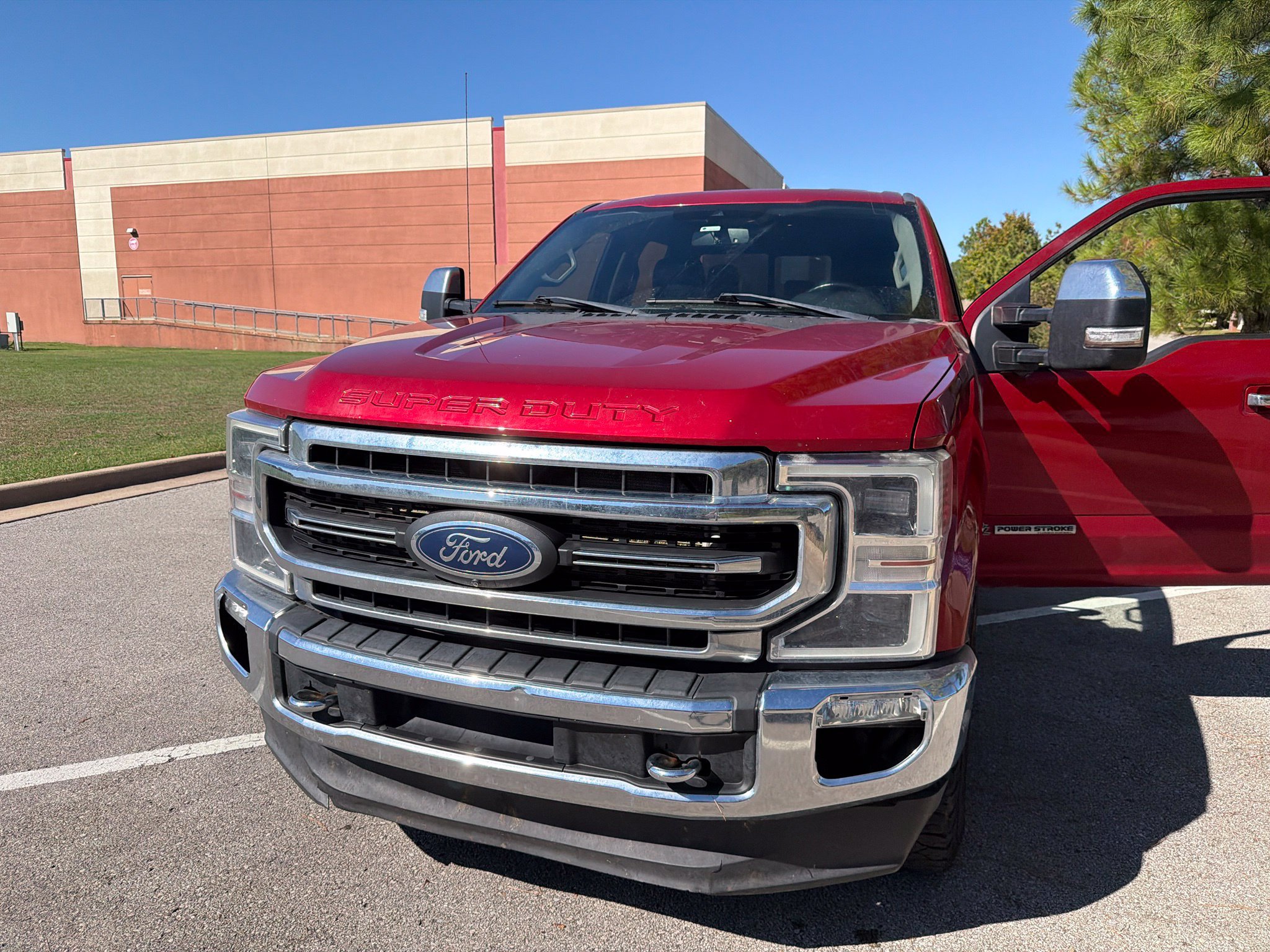Used 2021 Ford F250 Lariat w/ Lariat Ultimate Package AWD/4WD image 1