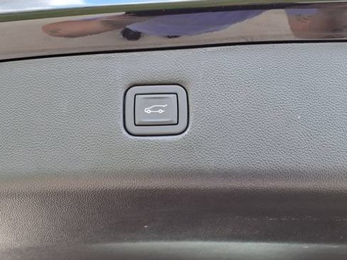 Used 2024 Chevrolet Blazer LT w/ Convenience Package FWD image 19