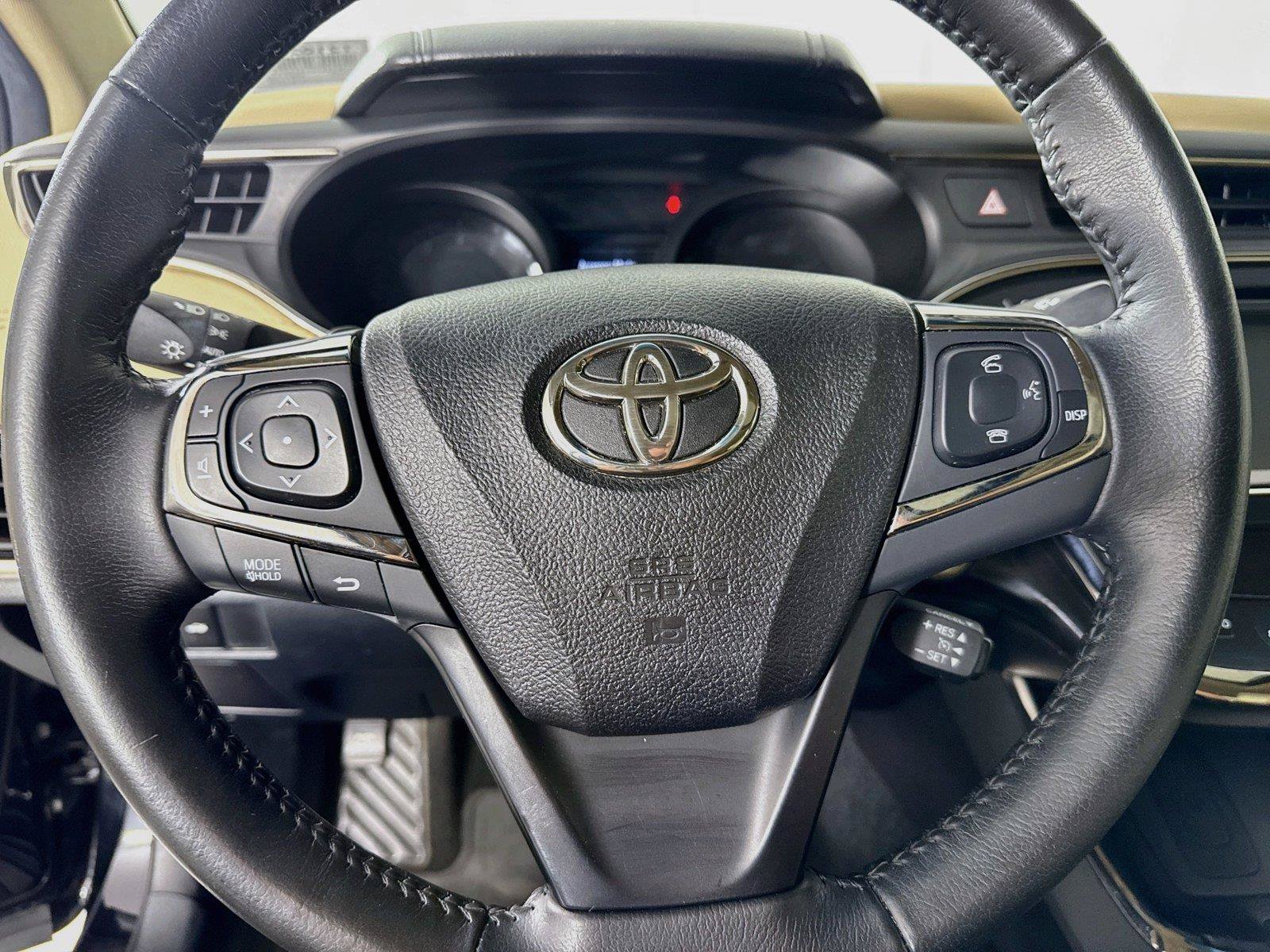 Used 2016 Toyota Avalon XLE Premium FWD image 16