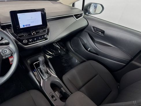Used 2024 Toyota Corolla LE FWD image 21