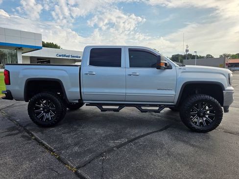Used 2016 GMC Sierra 1500 SLE w/ SLE Value Package AWD/4WD image 17