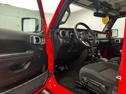 Used 2022 Jeep Gladiator Mojave w/ Trailer Tow Package image 16