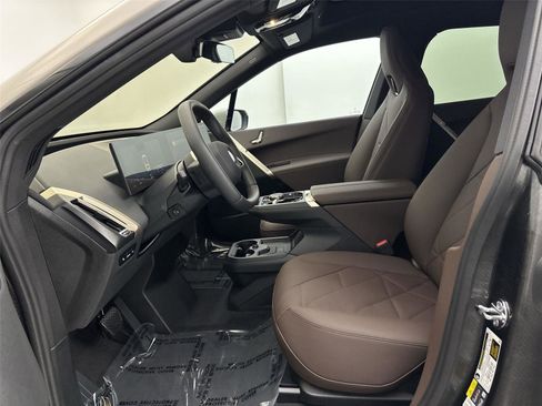 New 2026 BMW iX xDrive45 image 25
