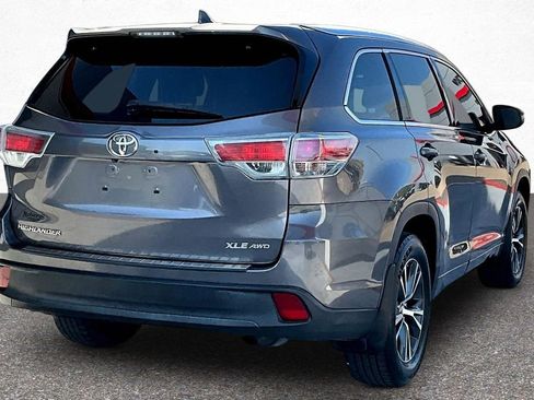 Used 2016 Toyota Highlander XLE image 7