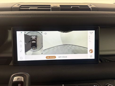 Used 2024 Land Rover Defender 110 S image 24