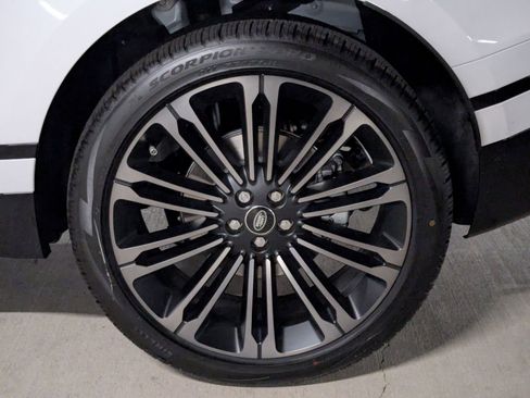 New 2026 Land Rover Range Rover Velar Autobiography image 10