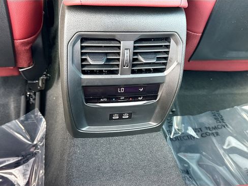 New 2026 BMW 330i Sedan w/ M Sport Package RWD image 20