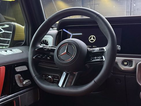 Used 2025 Mercedes-Benz G 580 w/ EQ Technology image 21
