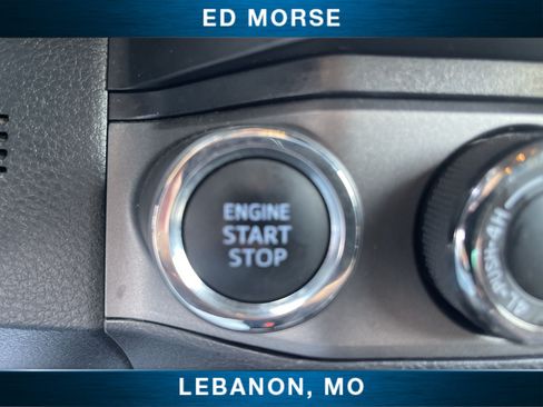 Used 2022 Toyota Tacoma TRD Off-Road AWD/4WD image 16