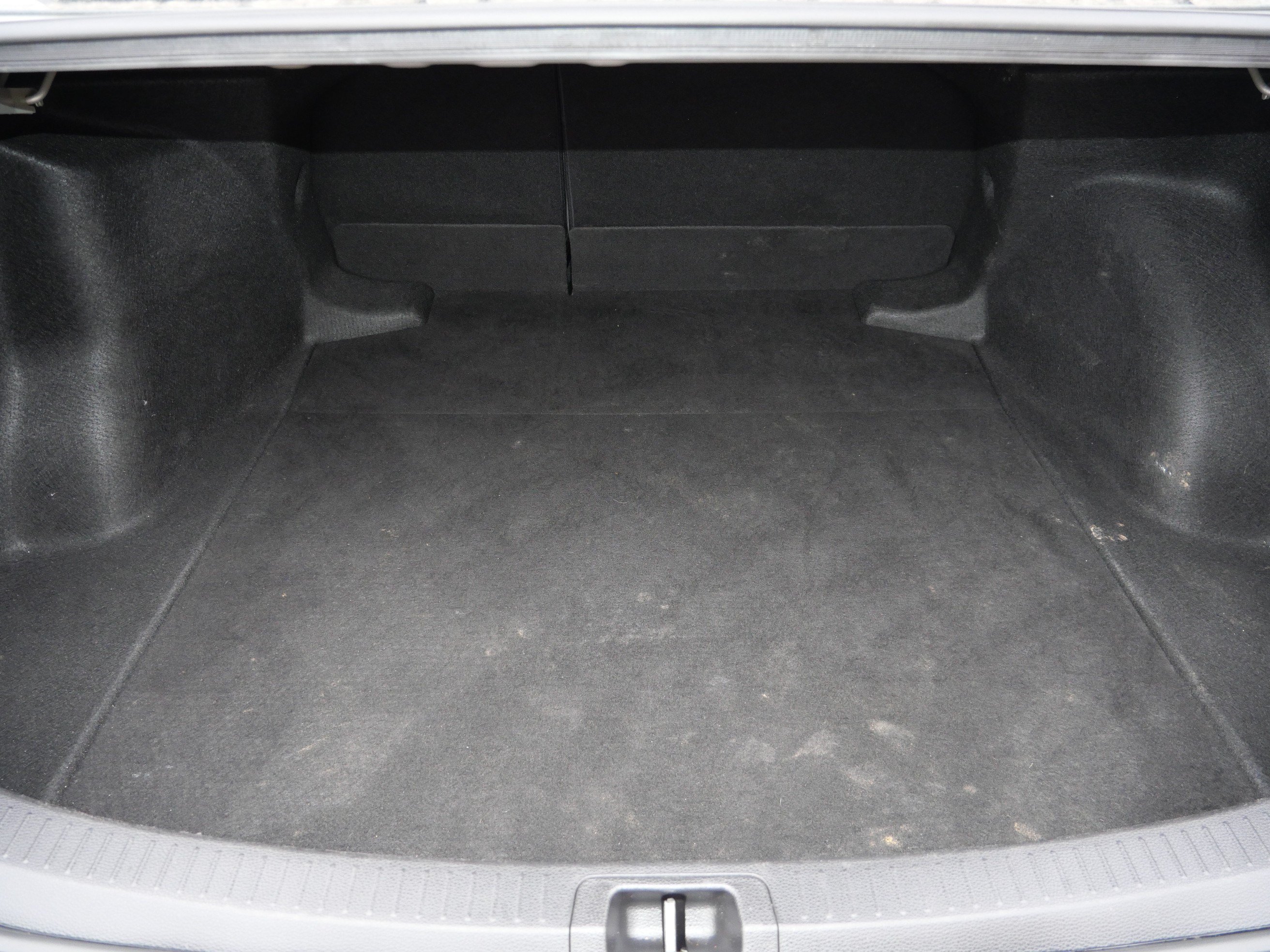 Used 2024 Toyota Corolla LE FWD image 19