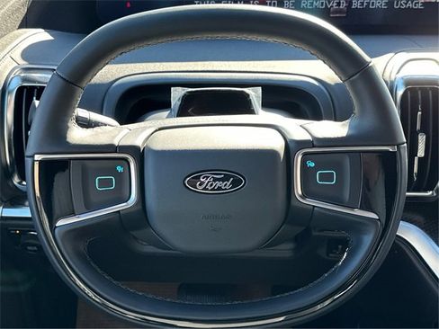 New 2025 Ford Expedition Platinum w/ Stealth Performance Package image 21