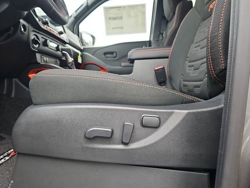New 2026 Nissan Frontier PRO-4X w/ Pro-4x Convenience Package image 31