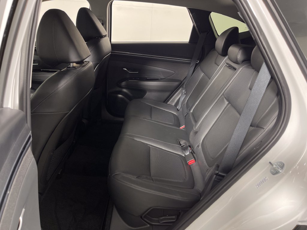 Certified 2023 Hyundai Tucson Limited AWD/4WD image 13