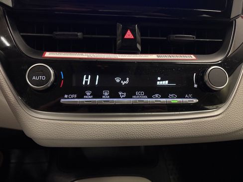 Used 2024 Toyota Corolla LE image 21