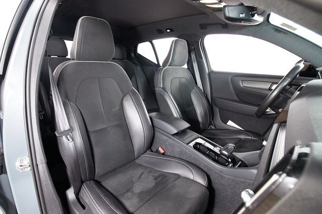 Used 2021 Volvo XC40 P8 Recharge w/ Advanced Package AWD/4WD image 20