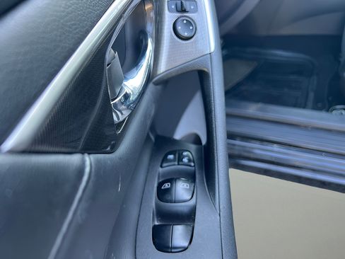 Used 2015 Nissan Altima 2.5 SL w/ Moonroof Package FWD image 13