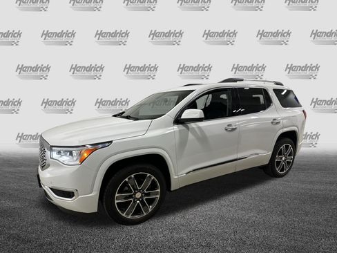 Used 2019 GMC Acadia Denali w/ Technology Package AWD/4WD image 5