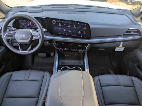 New 2025 Chevrolet Suburban RST w/ RST Capability Package image 10