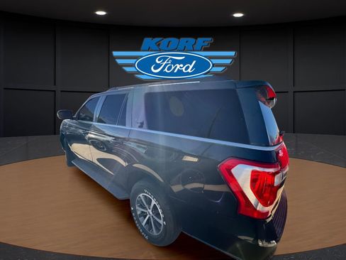Used 2019 Ford Expedition Max XLT image 2