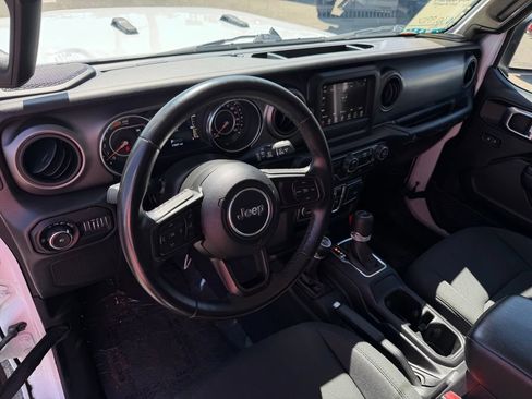 Used 2022 Jeep Wrangler Unlimited Sport AWD/4WD image 17