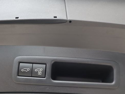 Used 2022 Lexus UX 200 F Sport FWD image 19