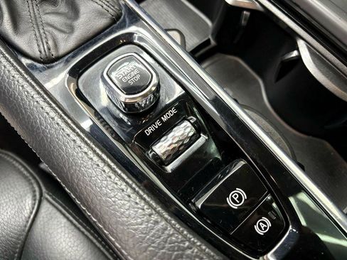 Used 2018 Volvo S90 T5 Momentum w/ Convenience Package image 26