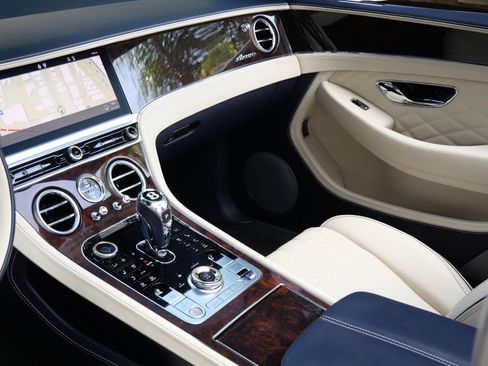 Used 2024 Bentley Continental GT Azure AWD/4WD image 14