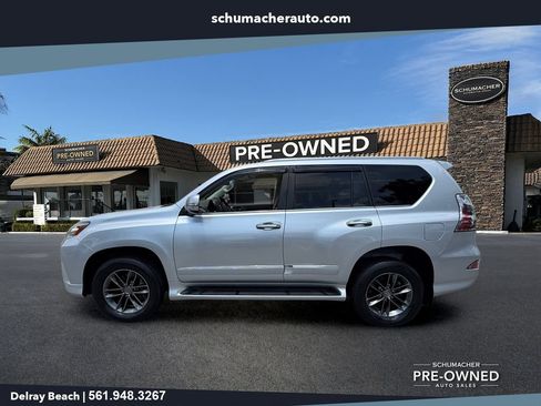 Used 2015 Lexus GX 460 w/ Premium Package AWD/4WD image 4