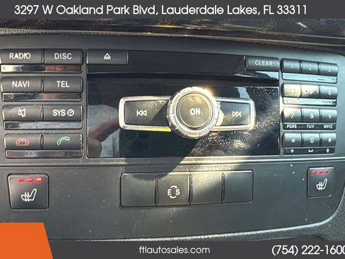 Used 2015 Mercedes-Benz GLK 250 GLK 250 BlueTEC 4MATIC Sport U image 60