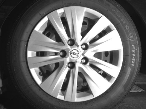 Used 2025 Nissan Sentra S FWD image 14