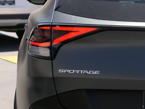 Certified 2024 Kia Sportage X-Line Prestige AWD/4WD image 6