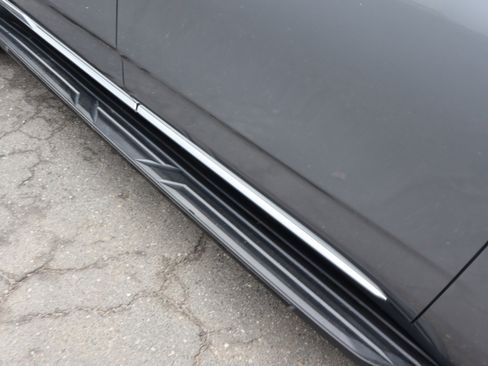 Used 2021 Cadillac Escalade ESV Premium Luxury image 13