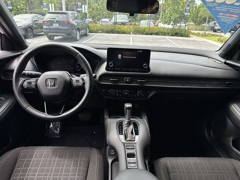 Used 2023 Honda HR-V Sport image 14