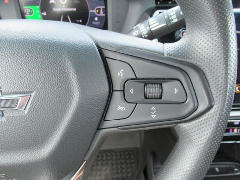Used 2023 Chevrolet Bolt LT FWD image 24