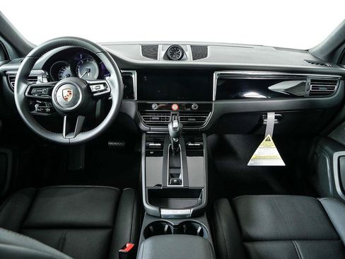 Certified 2026 Porsche Macan Turbo AWD/4WD image 21