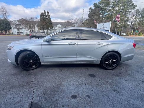 Used 2017 Chevrolet Impala LT image 5