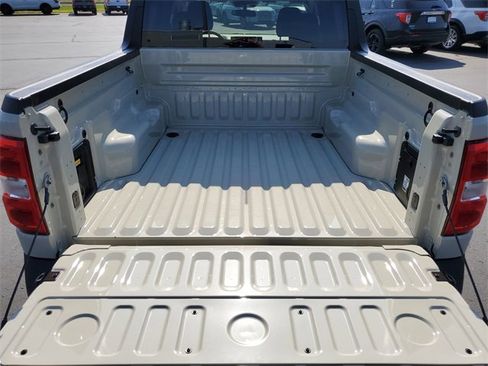 New 2025 Ford Maverick XLT w/ XLT Luxury Package image 31