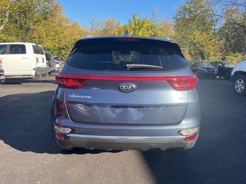 Used 2021 Kia Sportage EX image 3