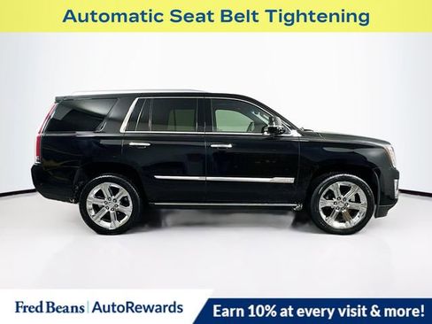 Used 2019 Cadillac Escalade Platinum image 8