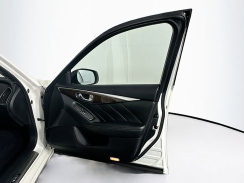 Used 2019 INFINITI Q50 Luxe w/ Essential Package (3.0T Luxe) image 33