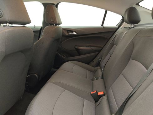 Used 2018 Chevrolet Cruze LS FWD image 18