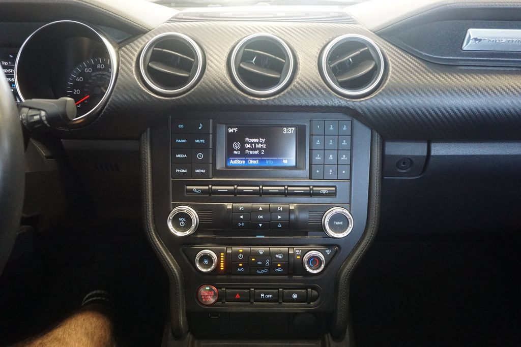 Used 2018 Ford Mustang Coupe RWD image 8