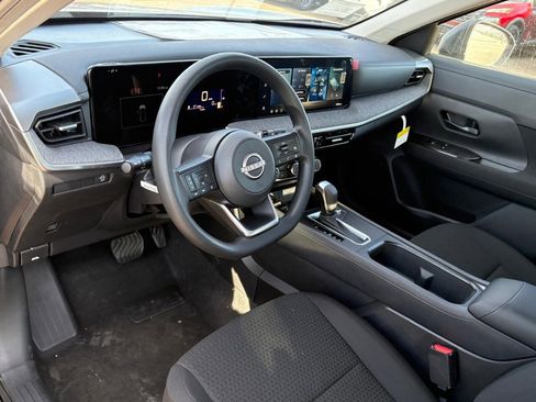 New 2026 Nissan Kicks S image 11