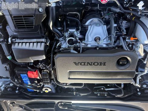 Used 2025 Honda Civic Sport image 31