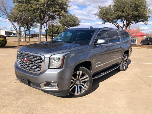 Used 2019 GMC Yukon XL Denali w/ Open Road Package image 1